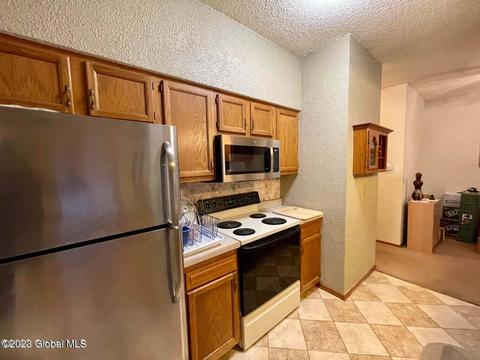 119 Monmouth Way, Halfmoon, NY 12065 photo 3