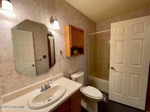 119 Monmouth Way, Halfmoon, NY 12065 photo 15