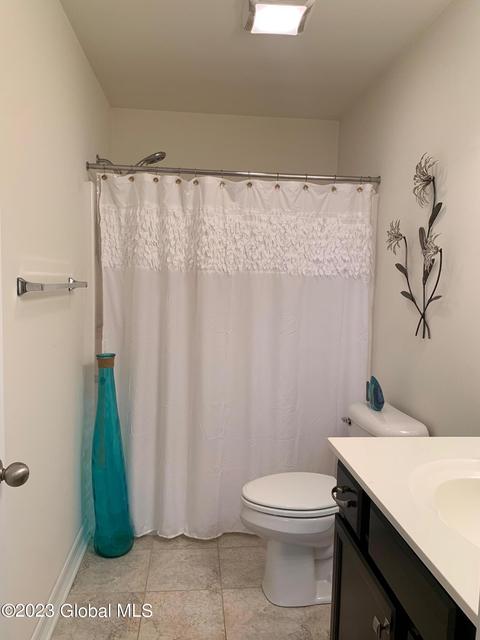 110 Paddock Cir, Schenectady, NY 12306 photo 27