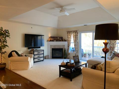 110 Paddock Cir, Schenectady, NY 12306 photo 10