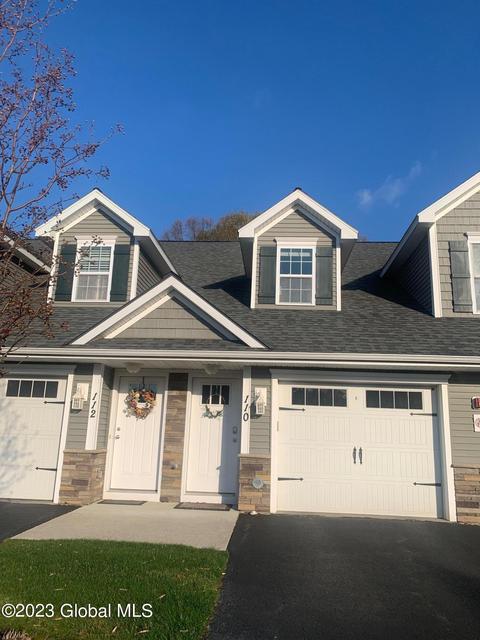 110 Paddock Cir, Schenectady, NY 12306 photo 1