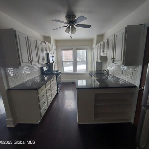 371 Vley Rd, Schenectady, NY 12302 photo 3