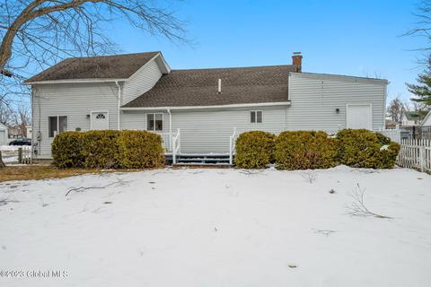 3201 Albany St, Schenectady, NY 12304