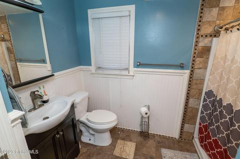 115 Pinehurst Pl, Schenectady, NY 12304 photo 16