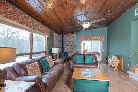 310 Juniper Dr, Schenectady, NY 12306 photo 36