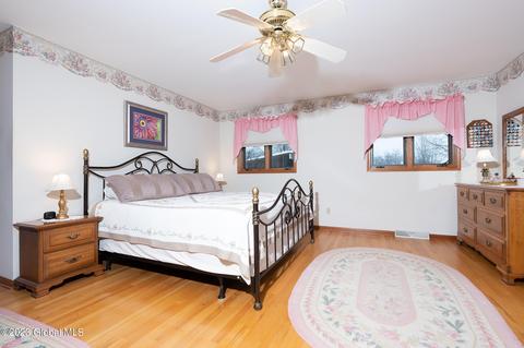 310 Juniper Dr, Schenectady, NY 12306 photo 12