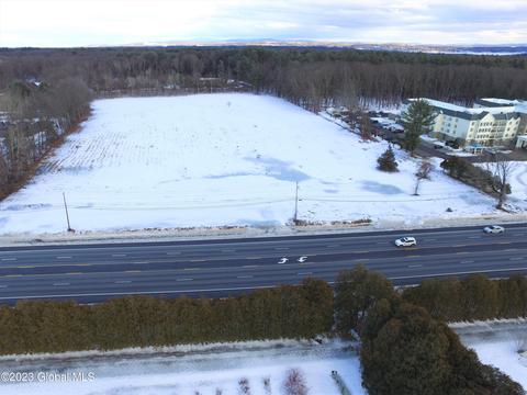 3376 S South Broadway, Saratoga Springs, NY 12866