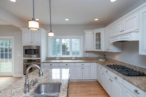 16 Reid Pl, Delmar, NY 12054 photo 13