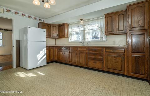 2016 Pyle Rd, Schenectady, NY 12303 photo 9
