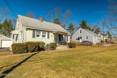2016 Pyle Rd, Schenectady, NY 12303 photo 3