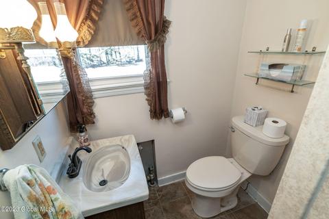 2016 Pyle Rd, Schenectady, NY 12303 photo 17