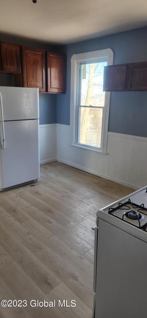 402 Summit Ave, Schenectady, NY 12307 photo 10