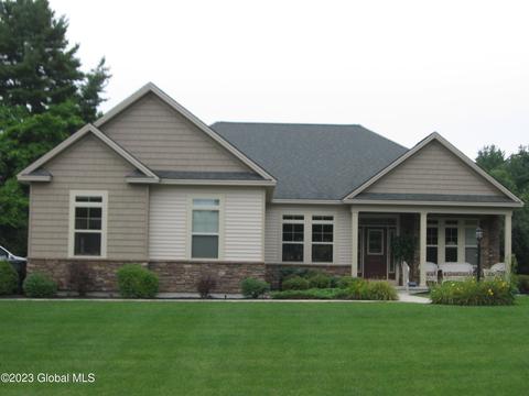 29 Revere Rd, Queensbury, NY 12804