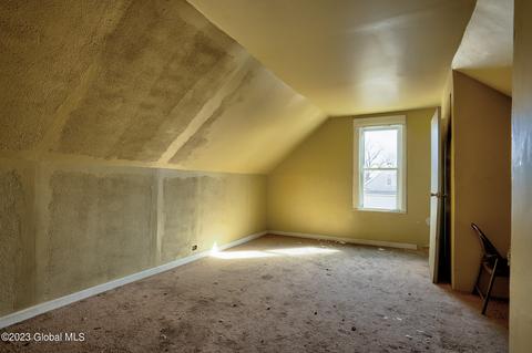 27 Hawk St, Schenectady, NY 12307 photo 29