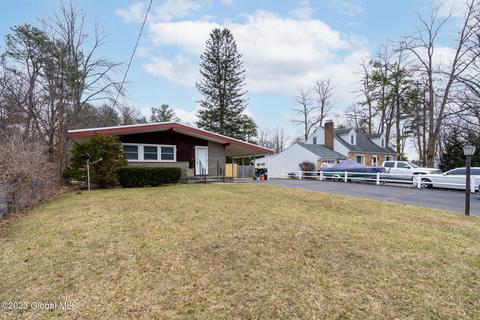 16 Kellar Ave, Schenectady, NY 12306 photo 2