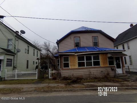 32 Carmichael St, Amsterdam, NY 12010