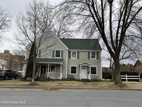 2 S Franklin St, Saratoga Springs, NY 12866