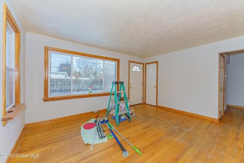 3002 Clyde Ave, Schenectady, NY 12306 photo 8