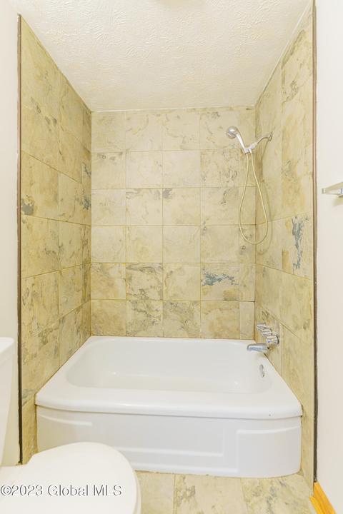 3002 Clyde Ave, Schenectady, NY 12306 photo 17