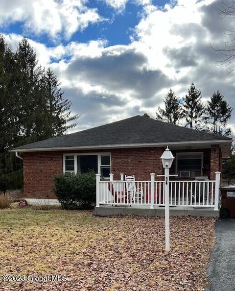 34 Halter Rd, Glenmont, NY 12077 photo 1