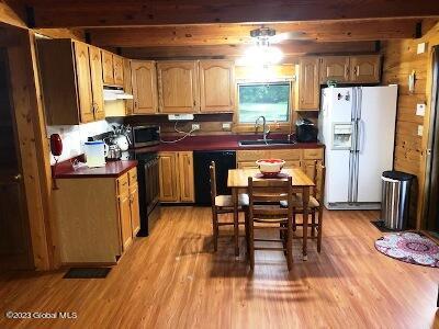 8 12 Berry Patch Way, Crown Point, NY 12928 photo 4