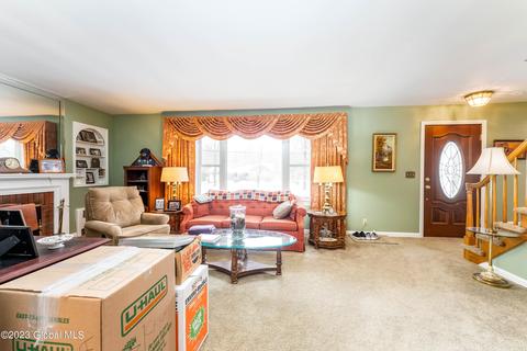 910 Mohegan Rd, Schenectady, NY 12309 photo 15