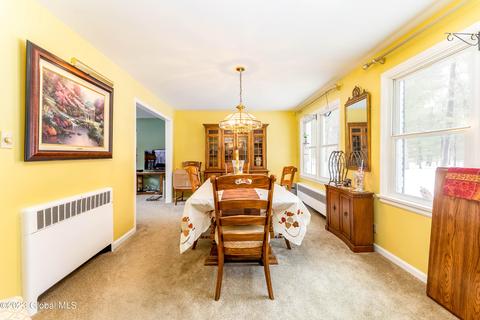 910 Mohegan Rd, Schenectady, NY 12309 photo 13