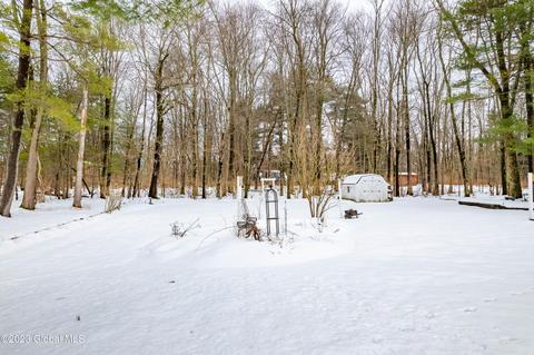 910 Mohegan Rd, Schenectady, NY 12309 photo 41