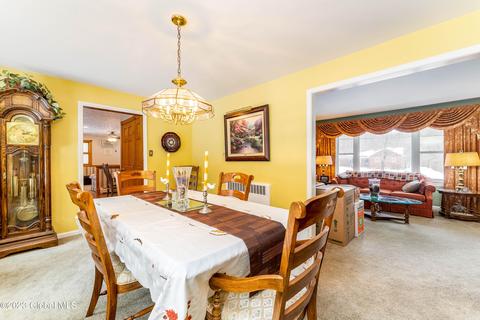 910 Mohegan Rd, Schenectady, NY 12309 photo 11