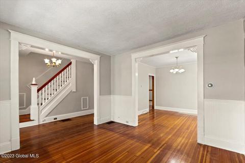 57 Wilson Ave, Schenectady, NY 12304 photo 7