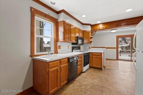 57 Wilson Ave, Schenectady, NY 12304 photo 16