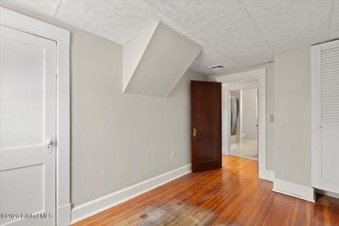57 Wilson Ave, Schenectady, NY 12304 photo 23