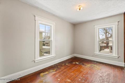 57 Wilson Ave, Schenectady, NY 12304 photo 27