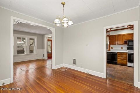 57 Wilson Ave, Schenectady, NY 12304 photo 13