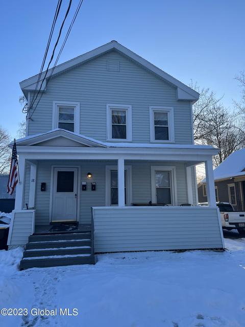 18 Elizabeth St, Hudson Falls, NY 12839