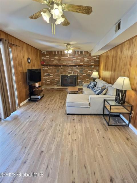 848 Warner Rd, Schenectady, NY 12309 photo 9