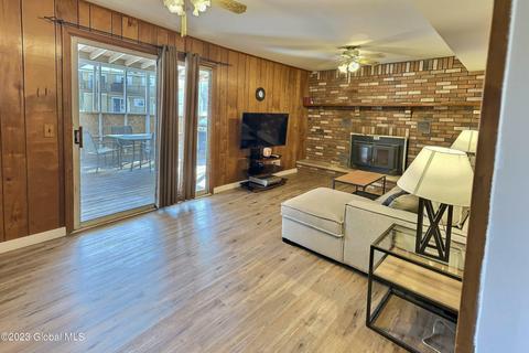 848 Warner Rd, Schenectady, NY 12309 photo 8