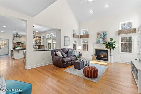 11 Empire Cir, Slingerlands, NY 12159 photo 15