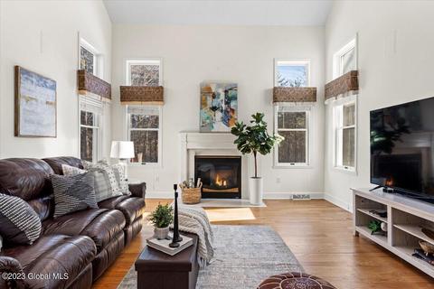 11 Empire Cir, Slingerlands, NY 12159 photo 16