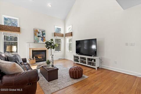 11 Empire Cir, Slingerlands, NY 12159 photo 17