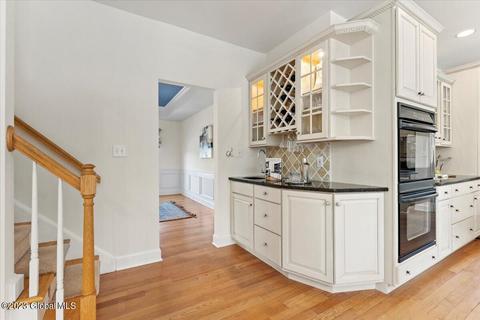 11 Empire Cir, Slingerlands, NY 12159 photo 8