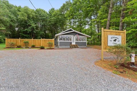 6017 W Middle Line Rd, Galway, NY 12074