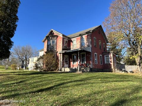 42 Burgoyne St, Schuylerville, NY 12871
