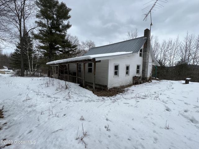 13 Ellsberry Ln, Willsboro, NY 12996