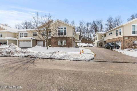 107 Vly Pointe Dr, Niskayuna, NY 12309 photo 4
