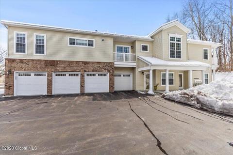 107 Vly Pointe Dr, Niskayuna, NY 12309 photo 2