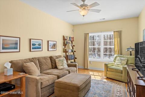107 Vly Pointe Dr, Niskayuna, NY 12309 photo 10