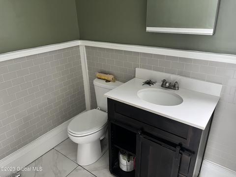 139 Division St, Schenectady, NY 12304 photo 8
