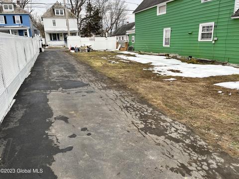 139 Division St, Schenectady, NY 12304 photo 20