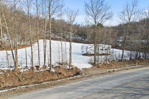 531 Deweys Bridge Rd, Whitehall, NY 12887